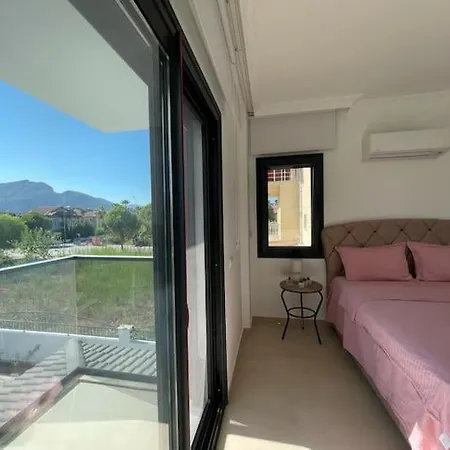 Organic - 6 Person Private Luxury فيلة