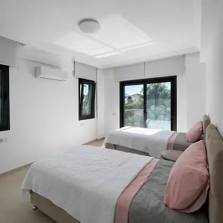 Organic - 6 Person Private Luxury فيلة *