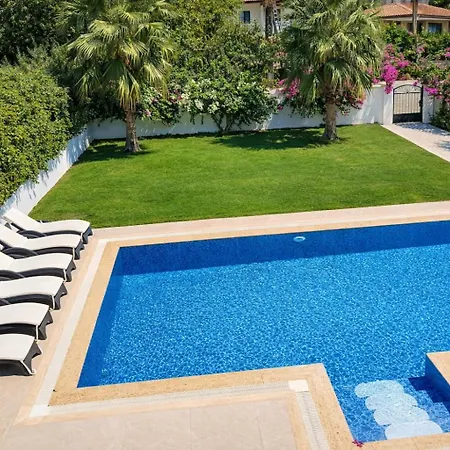 فيلة Organic - 6 Person Private Luxury