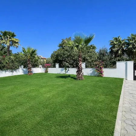 Organic - 6 Person Private Luxury Villa