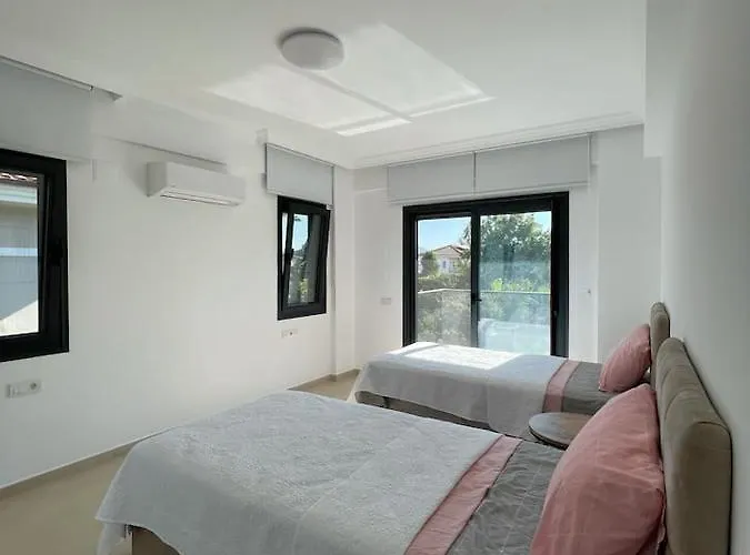 Organic - 6 Person Private Luxury 빌라